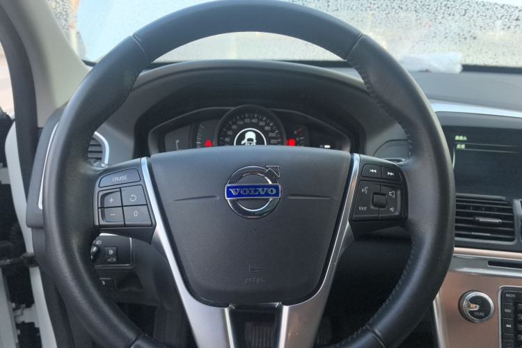 Used Volvo XC60 2017 T5 AWD Smart Upgrade Model
