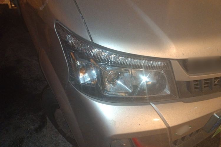 Used CHANGAN KUAYUE Wang X7 2023 1.6L CNG Double-Cab 3.05-meter version Right Front Headlight