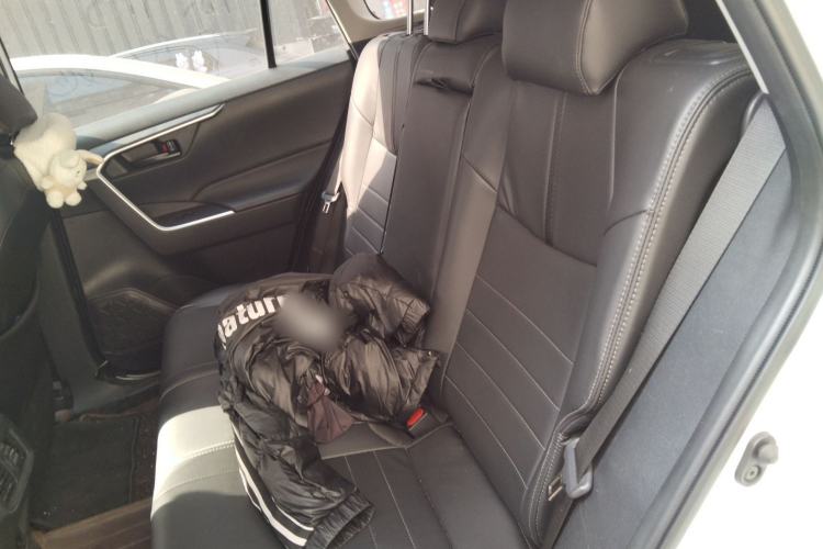 Used Toyota Wildlander 2023 2.0L CVT Two-Wheel Drive Leading Edition
