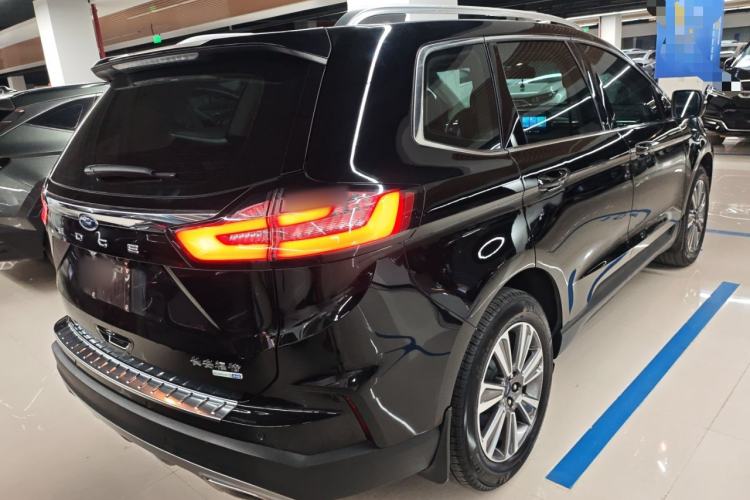 Used Ford Edge 2021 PLUS EcoBoost 245 Two-Wheel-Drive Platinum Edition 5 Seats
