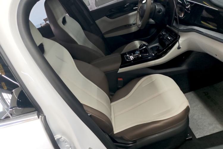 Used BYD Qin PLUS 2024 HONOR Edition DM-i 55KM Leading Model
