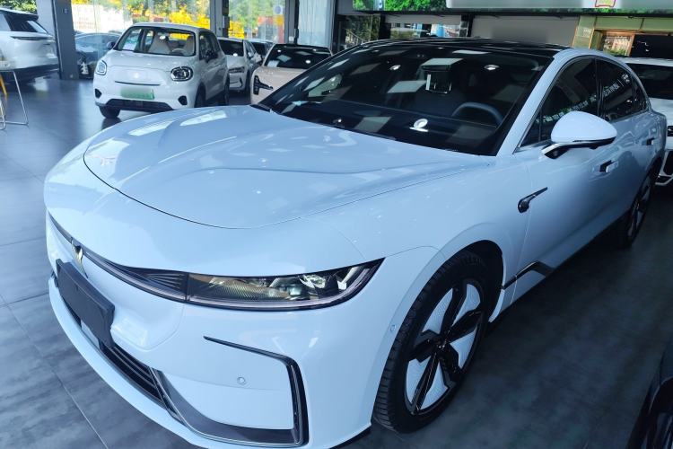 Used VOYAH PASSION 2023 Four-Wheel Drive Long-Range Version