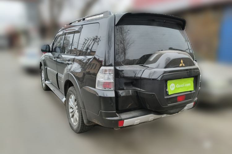 Used Mitsubishi Pajero 