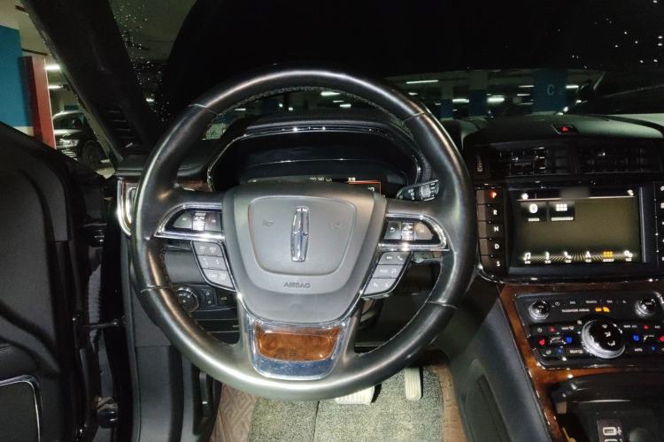 Used Lincoln Continental 2019 2.0T Two-Wheel Drive Prestige Version China VI Standard