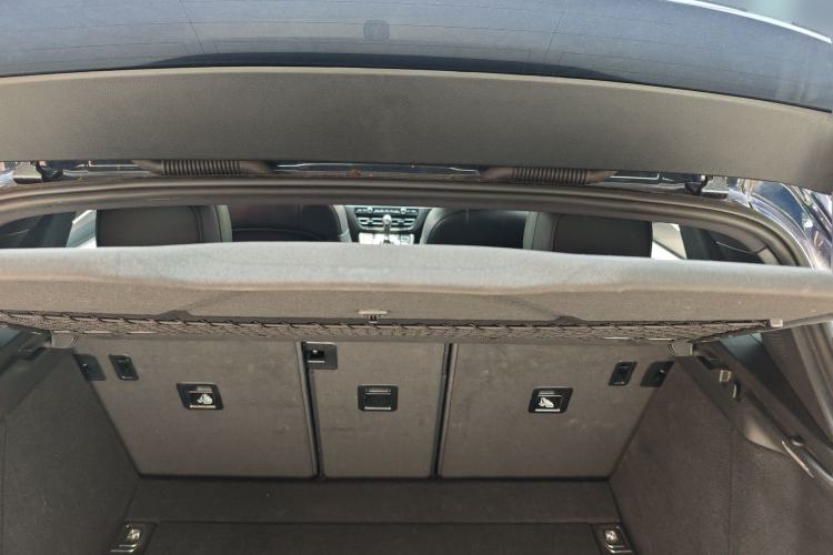 Used Porsche Macan 2020 Macan 2.0T Trunk