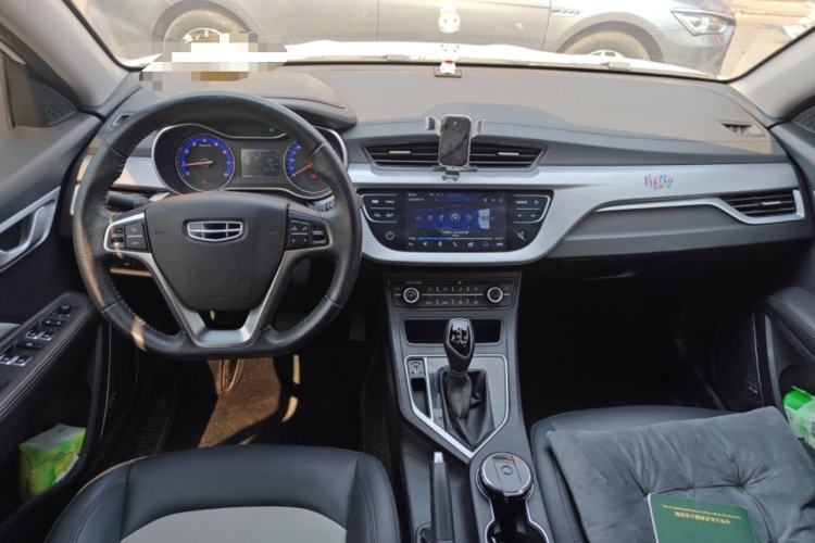 Used Geely Auto Vision 2019 Upgraded Model 1.5L CVT Luxury Version China VI Standard Center Console