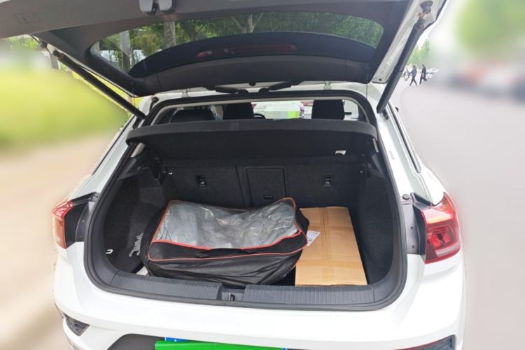 Used Volkswagen T-ROC 2020 280TSI DSG Two-Wheel Drive Comfort Version Trunk