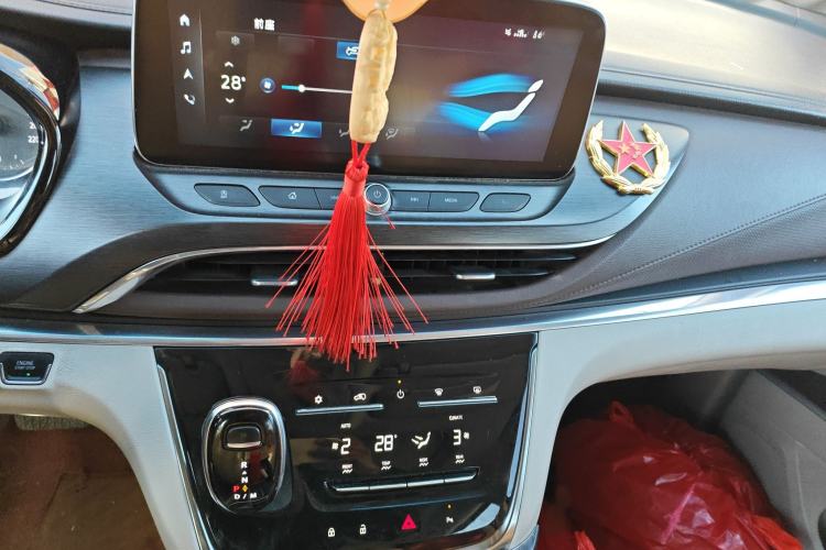 Used Buick GL8 2021 Land Cruiser Executive Class 652T Luxury Model