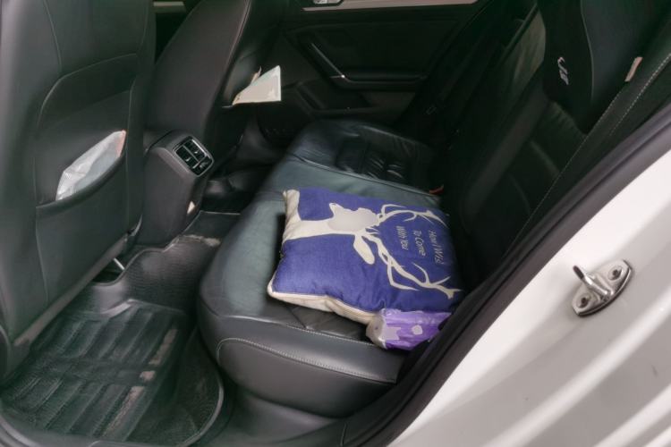 Used Volkswagen Lamando 2015 280TSI DSG Comfort Edition Left Rear Seat