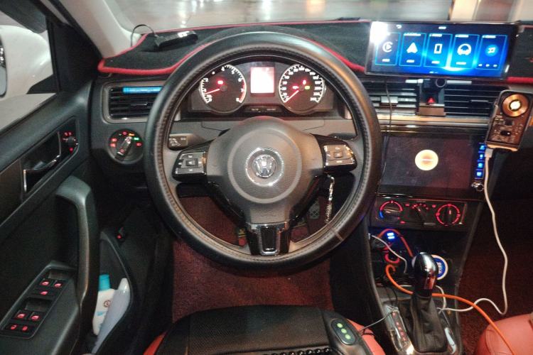 Used Volkswagen Santana 2015 1.6L Automatic Comfort Edition Steering Wheel