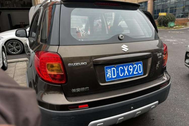 Used Suzuki SX4 2012 1.6L Automatic Ruiqi Model