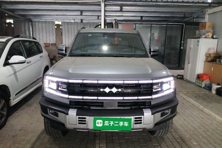 Used Formula Leopard 5 2023 Explore Edition Front