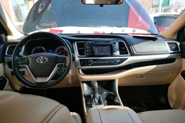 Used Toyota Highlander 2018 2.0T Two-Wheel Drive Elite Version 5 Seats China VI Standard
