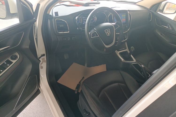 Used Baojun 560 2016 1.8L Manual Luxury Edition