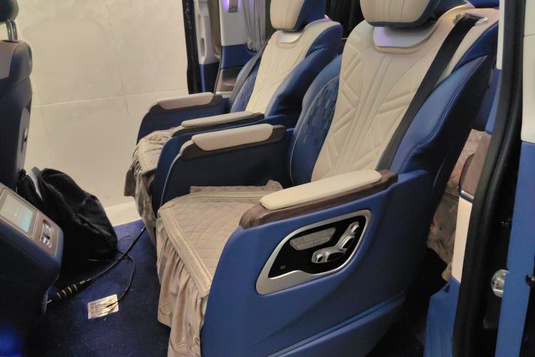 Used Mercedes-Benz V-Class 