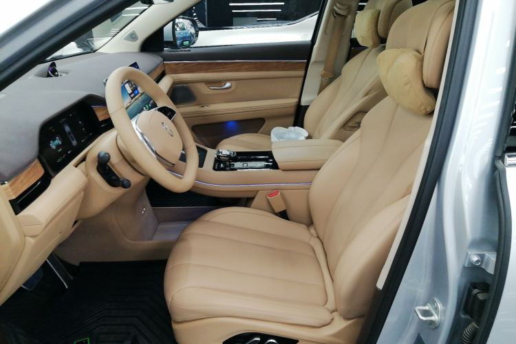 Used Hima AITO M7 2024 1.5T Intelligent Drive 4WD Ultra Version 5 Seats
