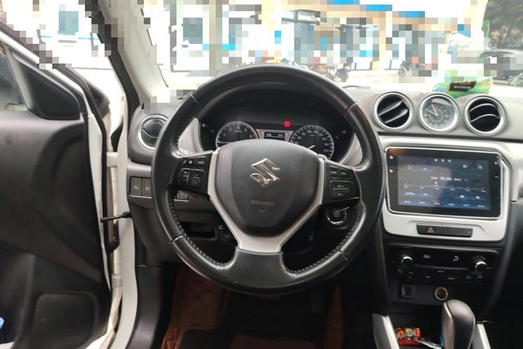 Used Suzuki Vitara 2016 1.4T Automatic Two-Wheel Drive Luxury Version Steering Wheel