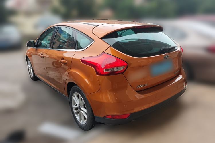 Used Ford Focus 2015 Hatchback EcoBoost 125 Automatic Supreme Style Edition
