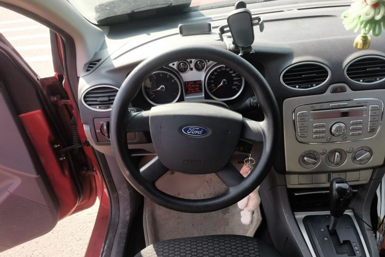 Used Ford Focus 2013 Hatchback Classic 1.8L Automatic Base Model