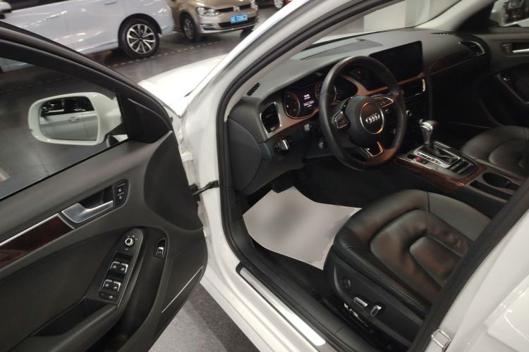 Used Audi A4L 2015 35 TFSI Automatic Comfort Model