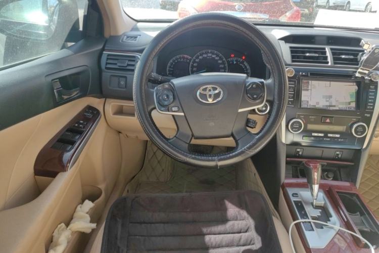 Used Toyota Camry 2012 2.5G Luxury Navigation Edition Steering Wheel
