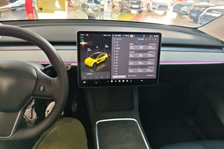 Used Tesla Model Y 2024 Rear-Wheel-Drive Version Center Console