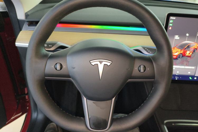 Used Tesla Model Y 2022 Long-Range All-Wheel-Drive Version