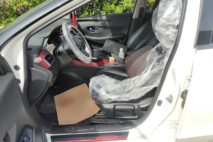 Used Nissan Lannia 2016 1.6L CVT Smart Cool Edition Left Front Seat