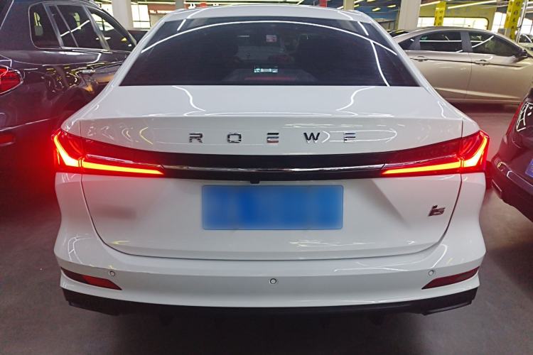 Used Roewe i5 2023 1.5L Manual Comfort Edition
