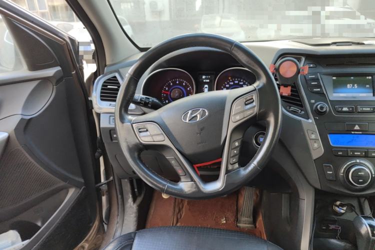 Used Hyundai Santa Fe 2013 2.4L Automatic 4x4 Prestige Edition
