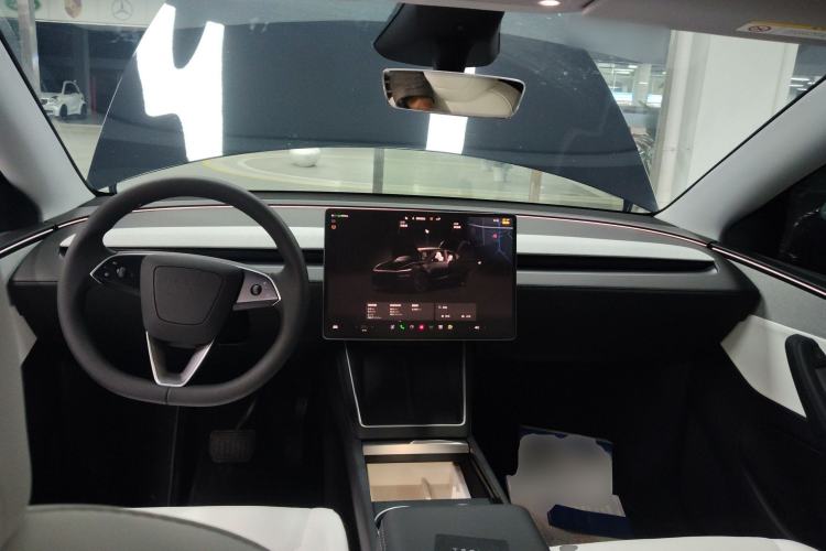 Used Tesla Model Y 2025 Rear-Wheel Drive First Edition