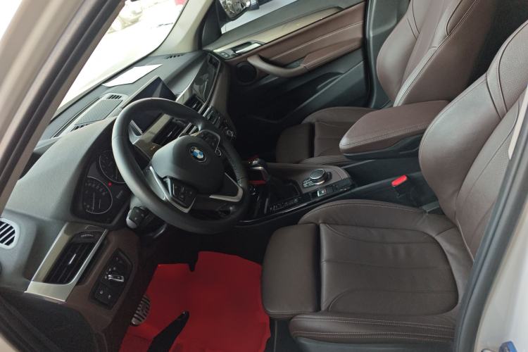 Used BMW X1 2016 xDrive20Li Luxury Model
