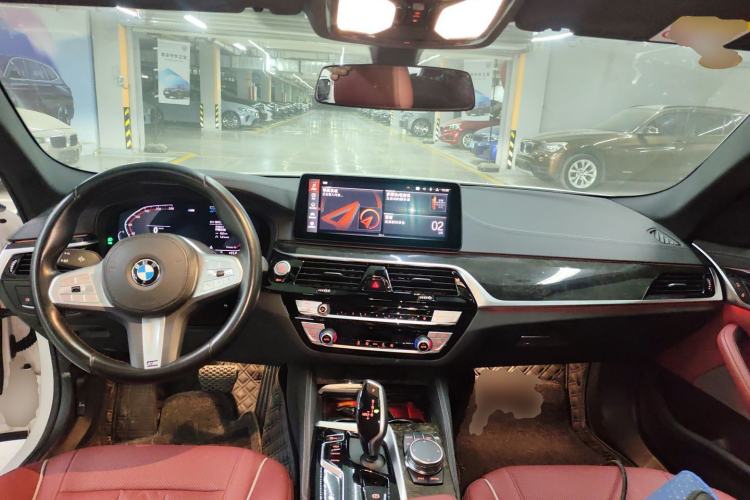 Used BMW 5 Series 2022 Second Facelift 525Li M Sport Package