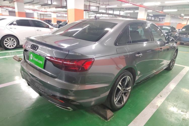 Used Audi A4L 2022 40 TFSI Luxury Dynamic Model
