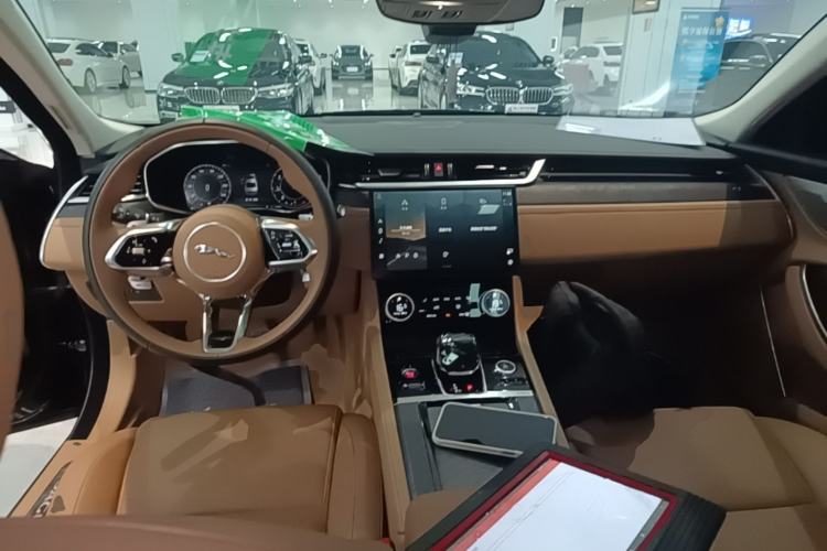 Used Jaguar XFL 2024 2.0T P250 Two-Wheel Drive Prestige Luxury Edition