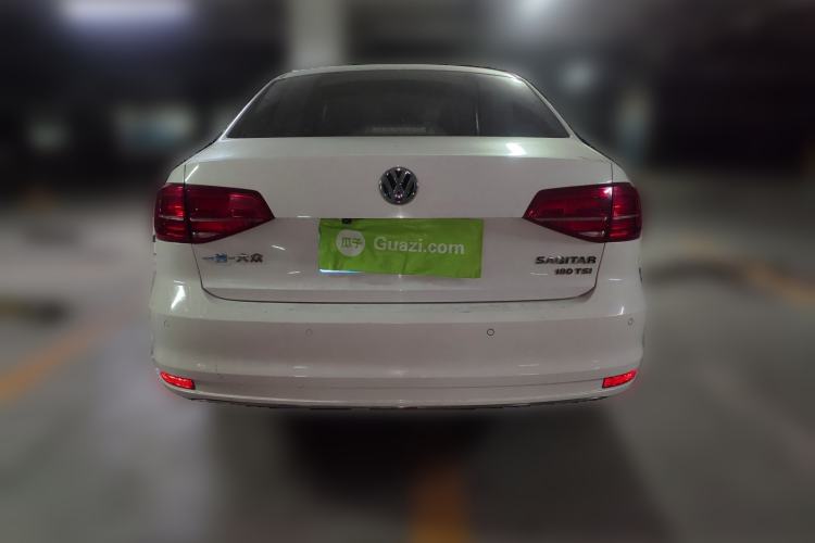 Used Volkswagen Sagitar 2017 180TSI Automatic Luxury Edition
