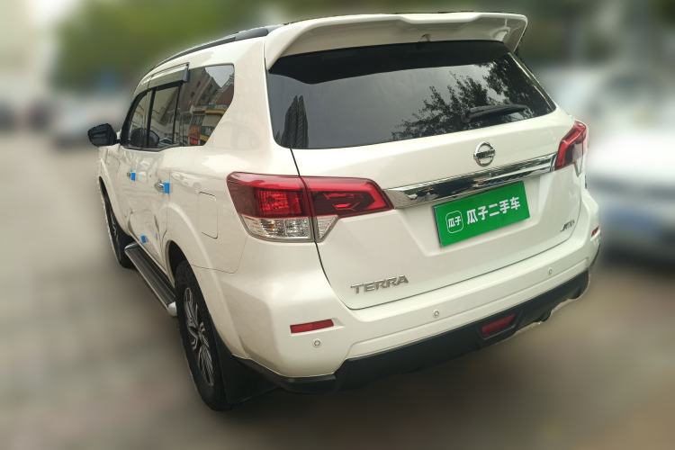 Used Nissan Terra 2018 2.5L Automatic 4x4 Luxury Edition