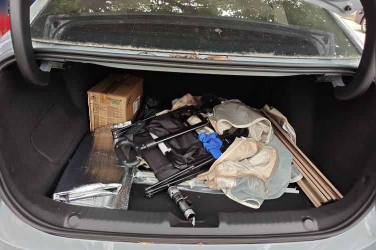 Used Geely Galaxy L6 2024 60km PLUS Dragon Edition Trunk