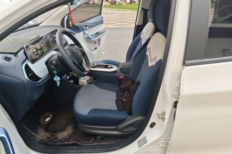 Used CHANGAN Benni E-Star 2022 Qingxin Edition Colorful Model Lithium Iron Phosphate Left Front Seat