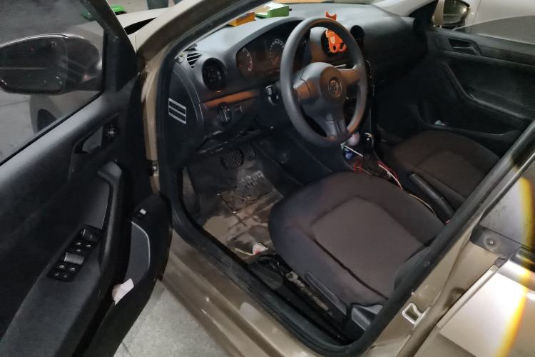 Used Volkswagen Jetta 2015 Value Edition 1.6L Automatic Fashion Version
