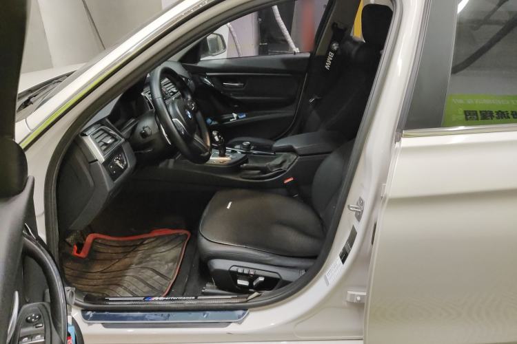 Used BMW 3 Series 2017 318i Fashion Model