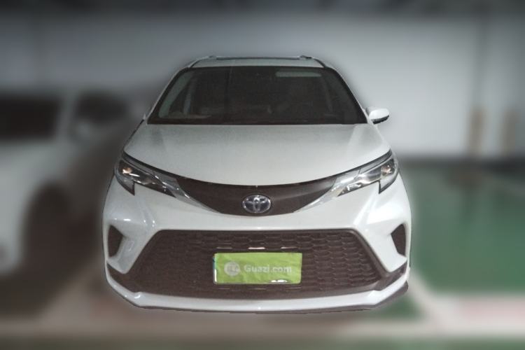 Used Toyota Granvia 2023 2.5L Hybrid Comfort Edition
