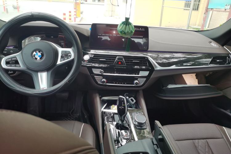 Used BMW 5 Series 2021 525Li M Sport Package