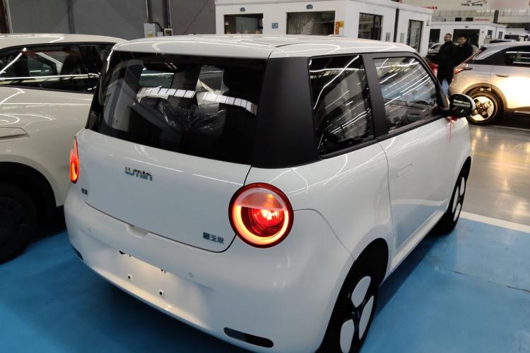 Used CHANGAN NEVO Lumin 2025 205 km Xiangqin Version
