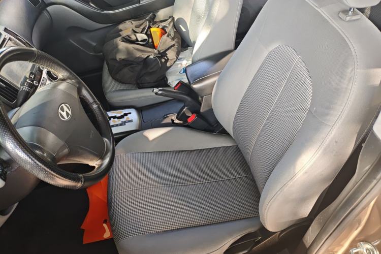 Used Hyundai Celesta 2015 1.6L Automatic Comfort Model