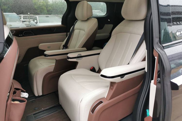 Used BYD Xia 2025 DM-i 1.5T 180km Excellence Model
