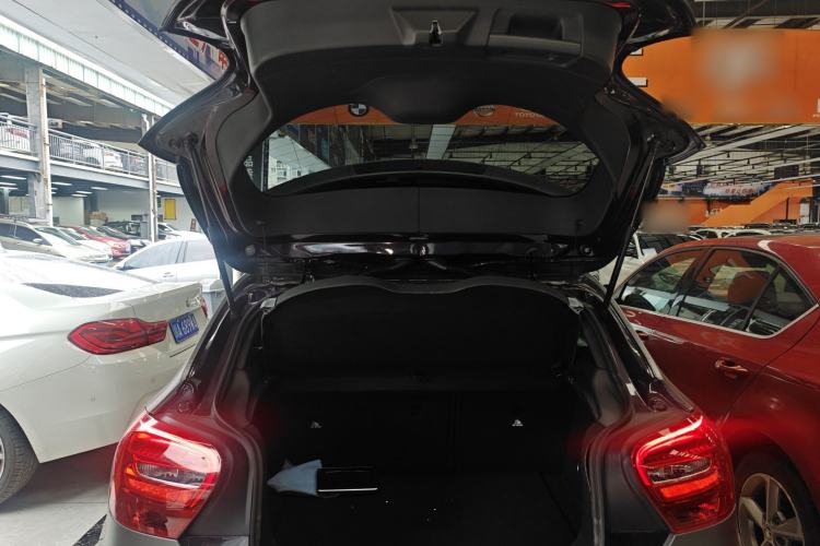 Used Mercedes-Benz A-Class 2016 A 180 Trunk