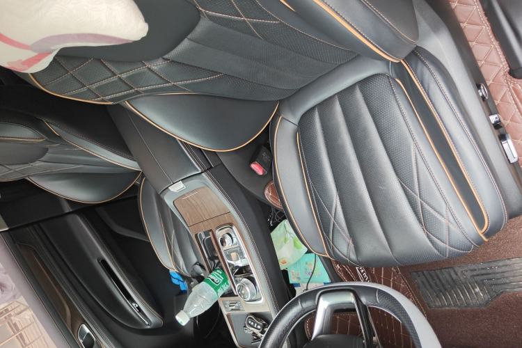 Used Ford Equator 2021 EcoBoost 225 Premier 6-Seater Left Front Seat