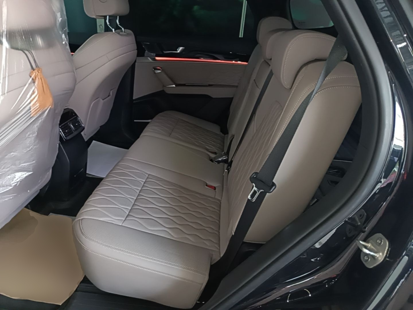 BYD Tang New Energy 2024 DM-i Glory Edition 112KM Flagship Model — снимка 20