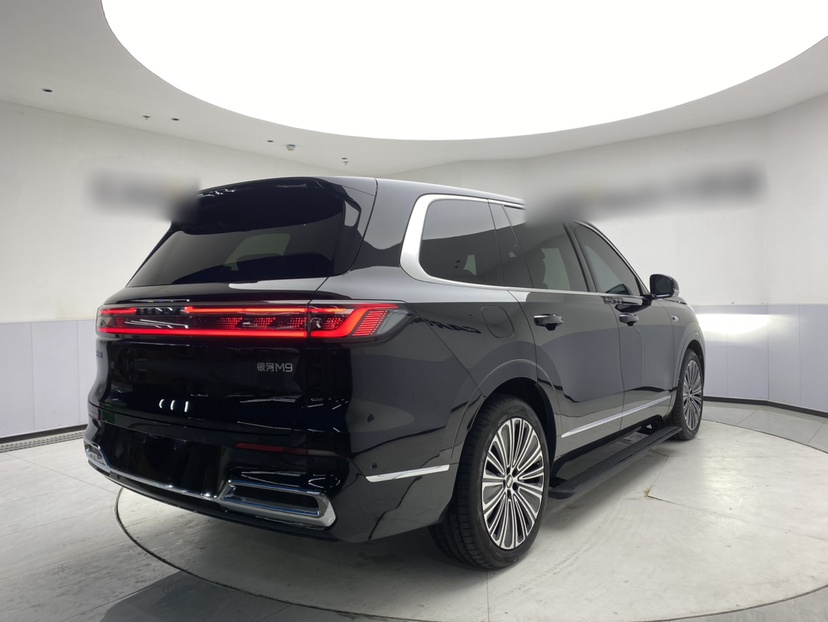 Geely Galaxy M9 2025 Model 210km Four-Wheel-Drive Leading Edition — снимка 13